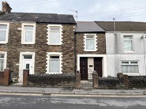 Photo 32- click for photo gallery